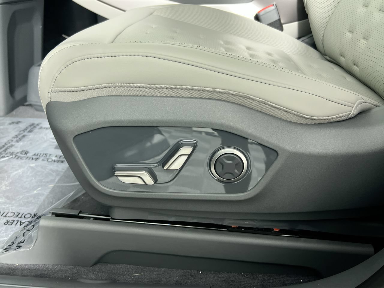 New 2026 Kia EV9 Wind AWD/4WD image 14