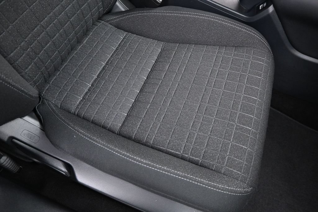 Used 2023 Honda HR-V LX image 19