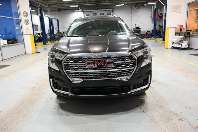 Used 2022 GMC Terrain Denali w/ LPO, Floor Liner Package image 2