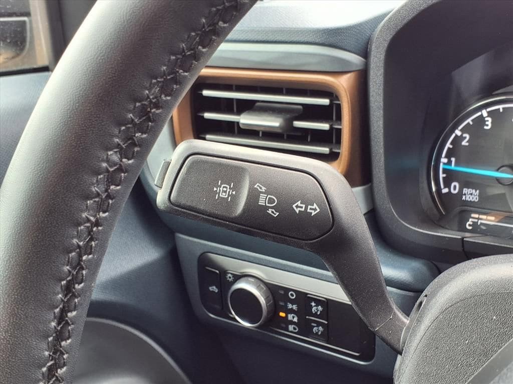 Used 2024 Ford Maverick Lariat w/ FX4 Off-Road Package AWD/4WD image 19