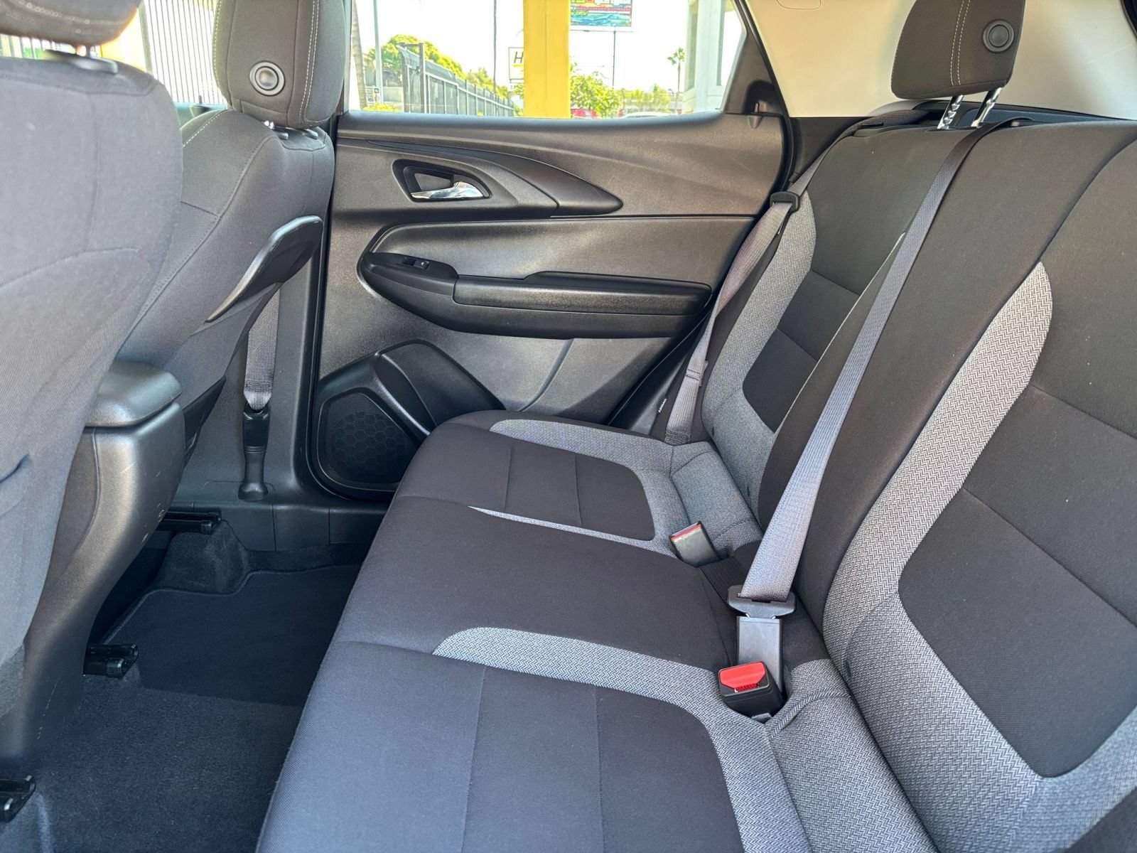 Used 2025 Chevrolet TrailBlazer LT AWD/4WD image 24