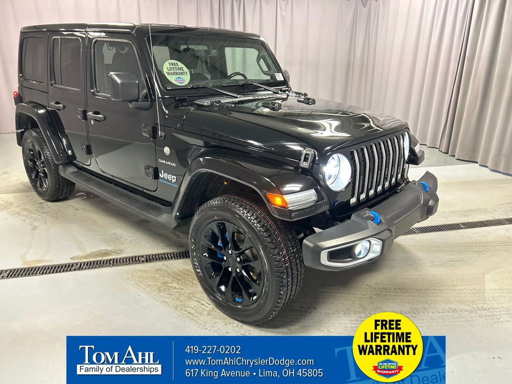 Used 2023 Jeep Wrangler Unlimited Sahara w/ Cold Weather Group image 1