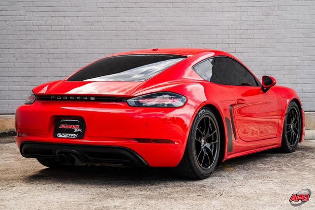 Used 2018 Porsche 718 Cayman RWD image 8