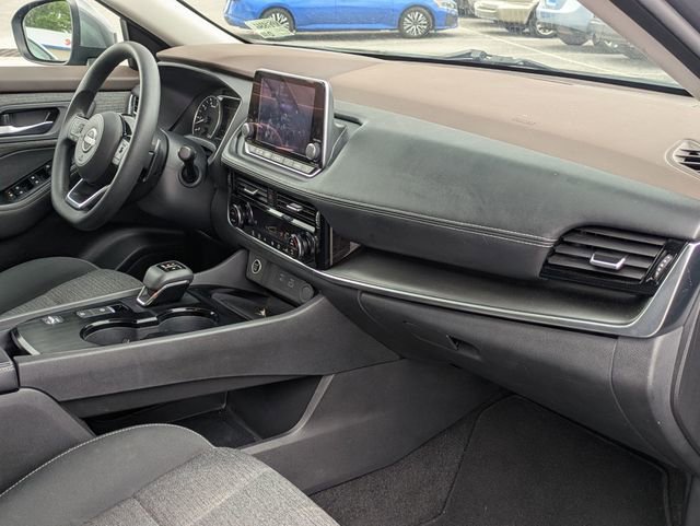 Used 2023 Nissan Rogue SV FWD image 30