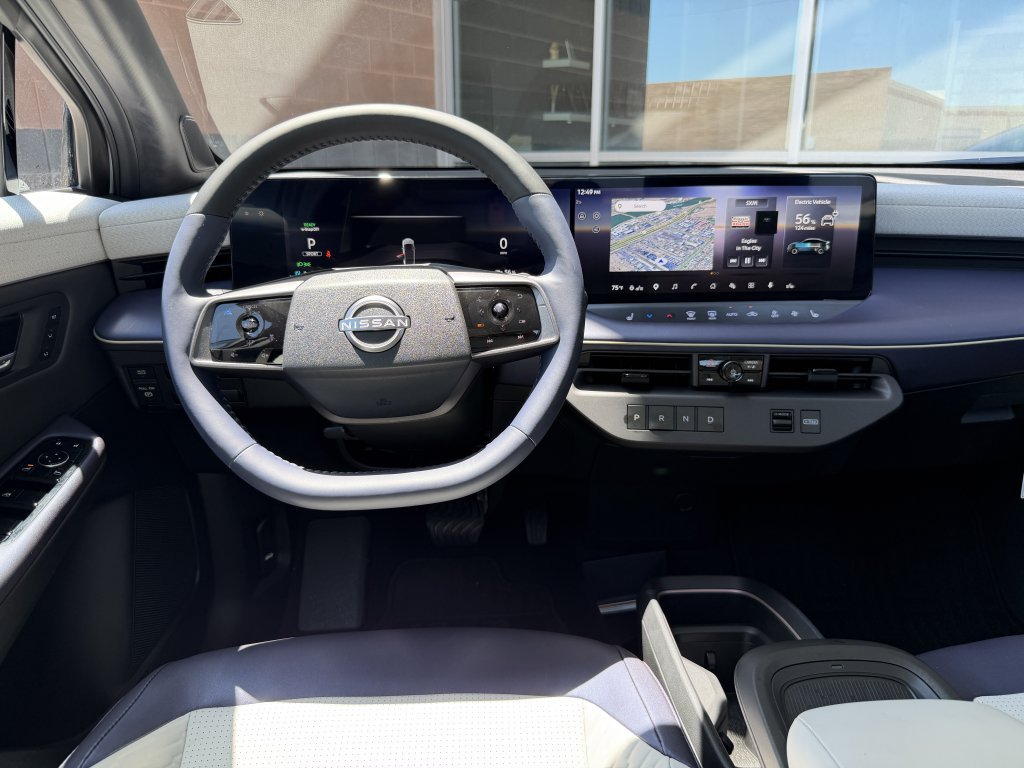 Used 2026 Nissan Leaf Platinum+ w/ Floor Mat Package (Platinum+) FWD image 16