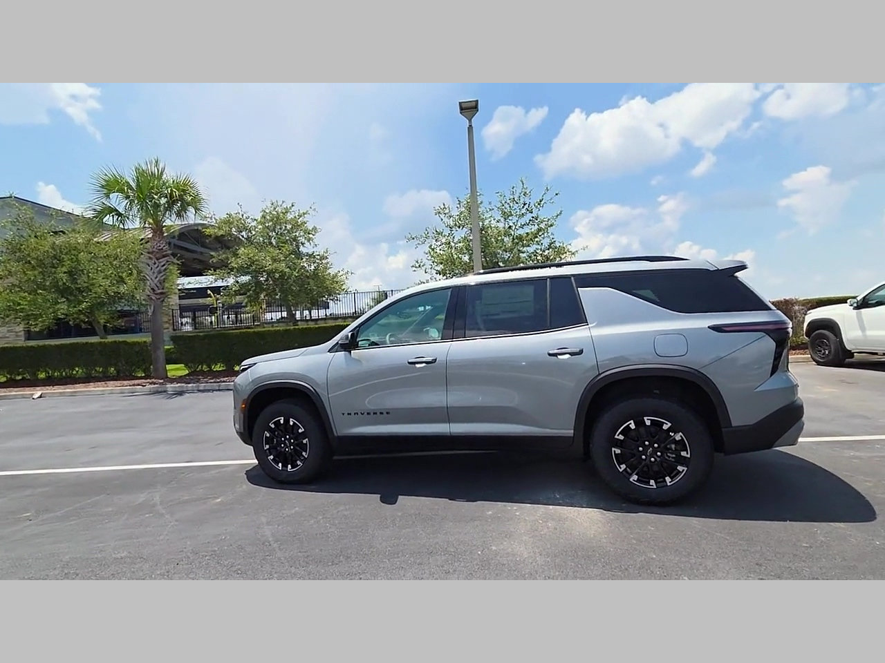New 2026 Chevrolet Traverse Z71 w/ Driver Confidence Package AWD/4WD image 24