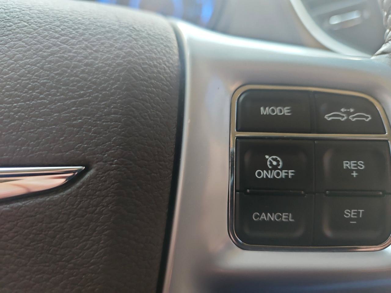 Used 2014 Chrysler 300 C w/ Beats Audio Group AWD/4WD image 45