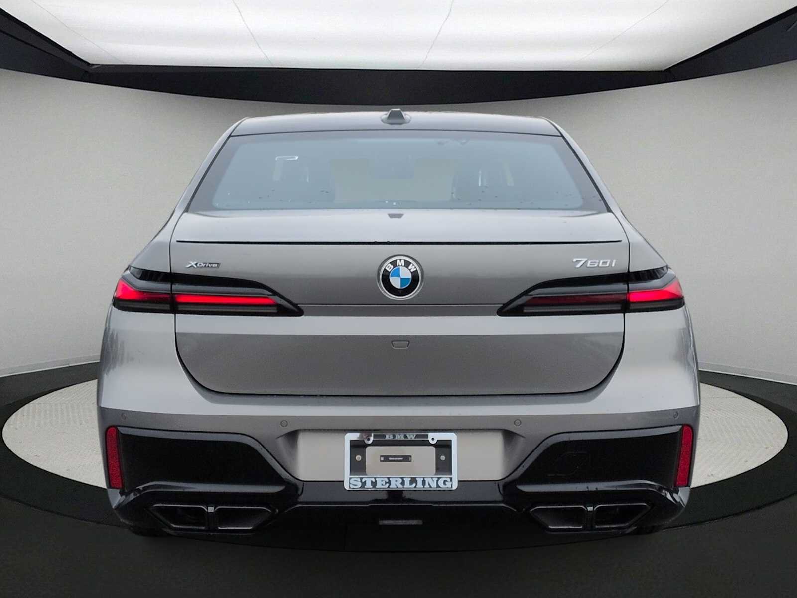 New 2026 BMW 760i xDrive w/ Executive Package AWD/4WD image 7