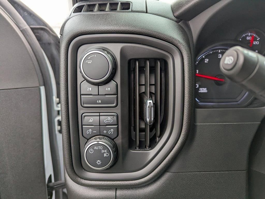 Used 2024 Chevrolet Silverado 3500 W/T image 21