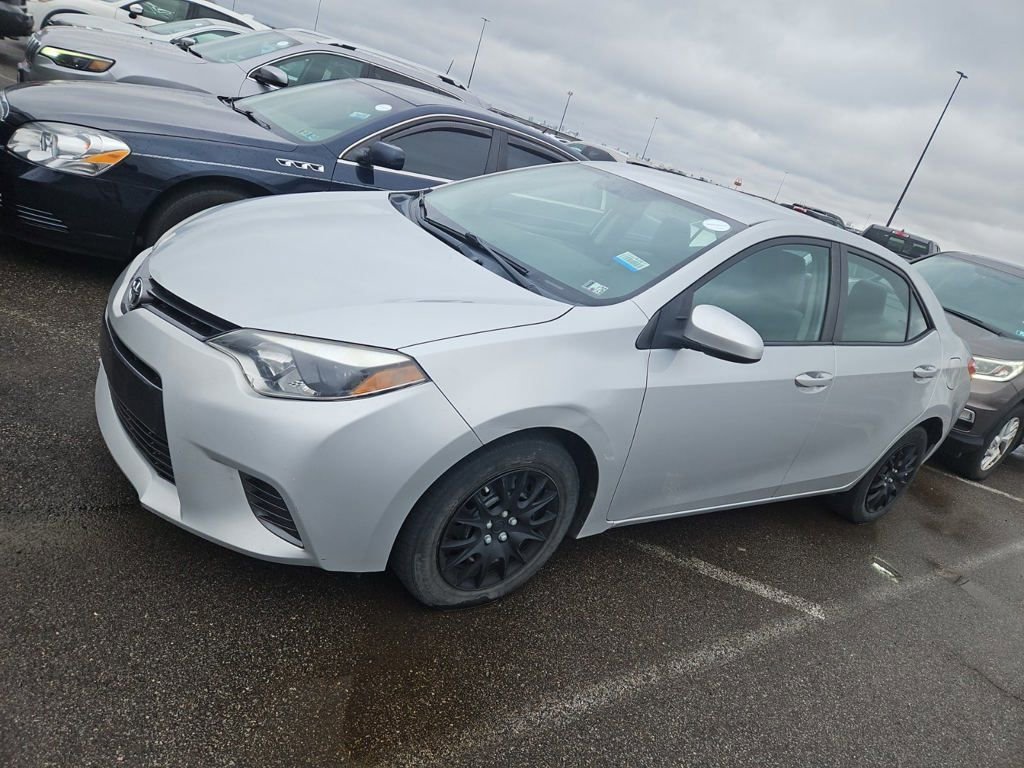 Used 2016 Toyota Corolla LE FWD image 1