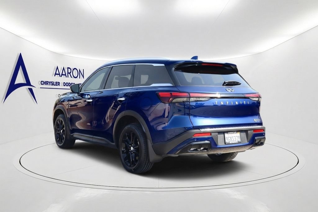 Used 2023 INFINITI QX60 Luxe w/ Cargo Package FWD image 7