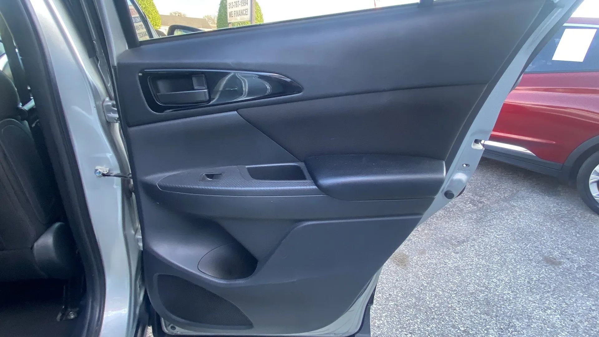 Used 2020 Mitsubishi Eclipse Cross ES FWD image 17