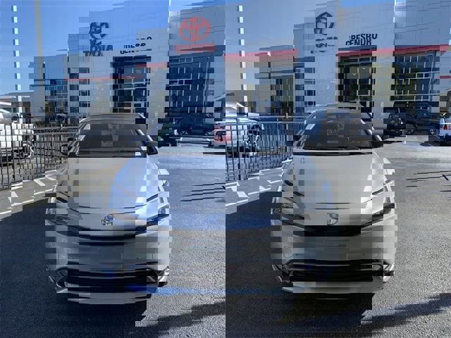 New 2025 Toyota Prius Plug-In Hybrid image 2