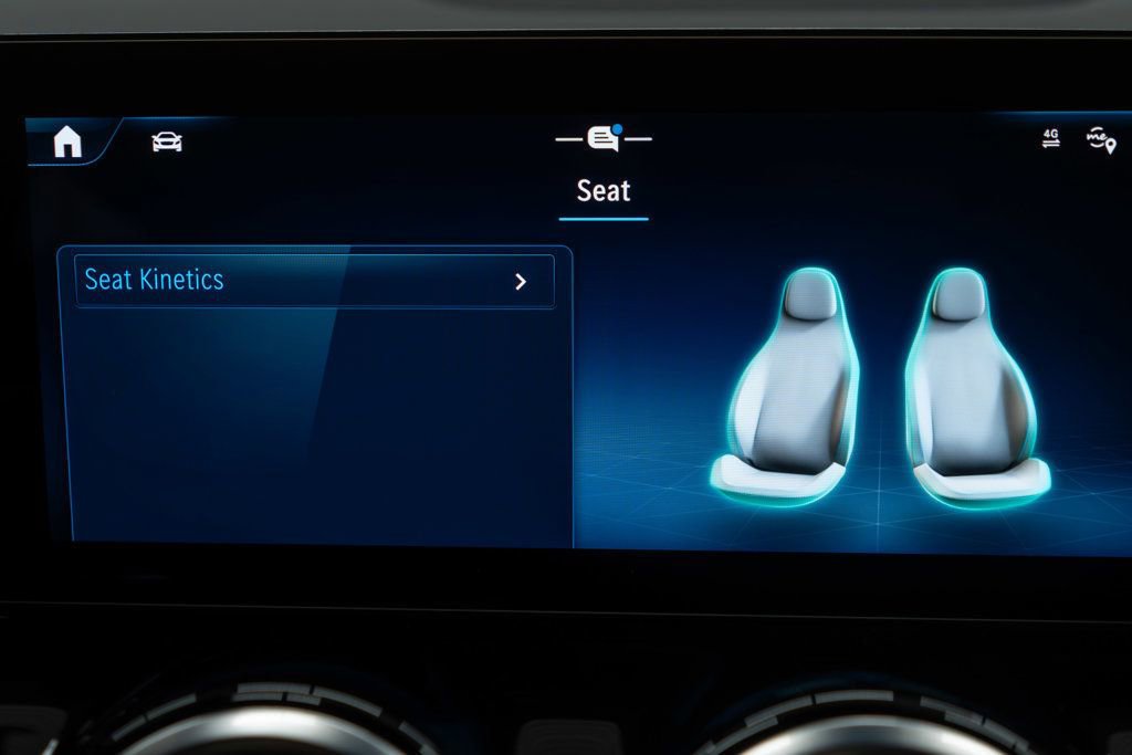 Used 2025 Mercedes-Benz GLA 250 4MATIC image 21