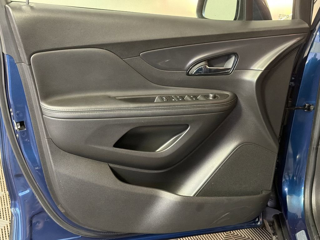 Used 2020 Buick Encore Sport Touring w/ Safety Package image 15