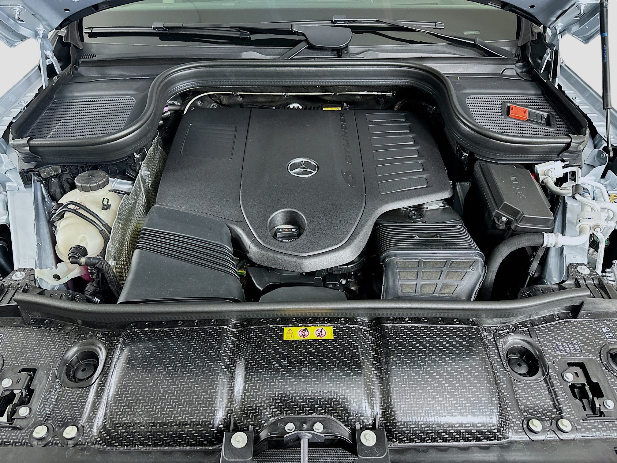 Certified 2026 Mercedes-Benz GLS 450 4MATIC image 40