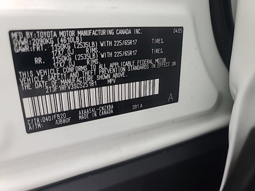 Used 2025 Toyota RAV4 LE AWD/4WD image 39