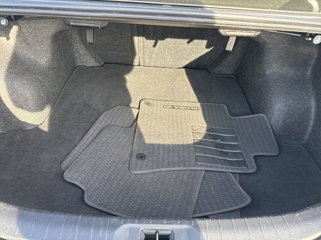 Used 2024 Nissan Altima 2.5 SR FWD image 27