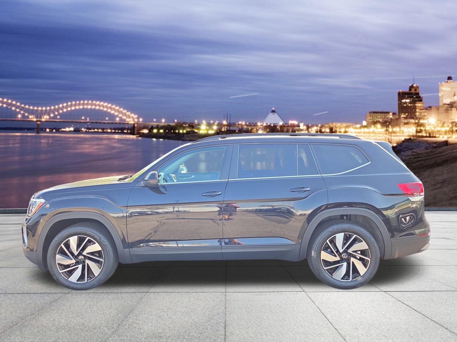 New 2026 Volkswagen Atlas SE image 2