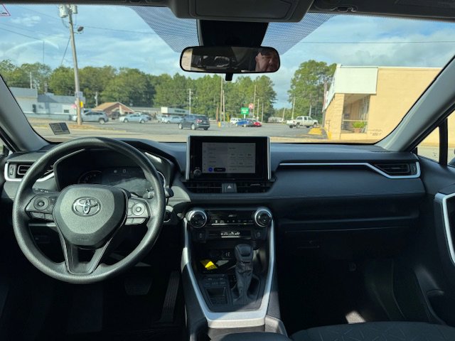 Used 2024 Toyota RAV4 XLE image 11