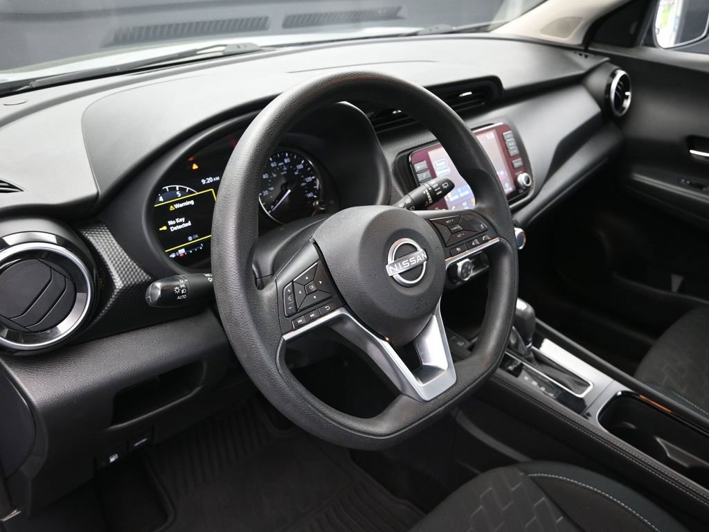 Used 2024 Nissan Kicks SV FWD image 12