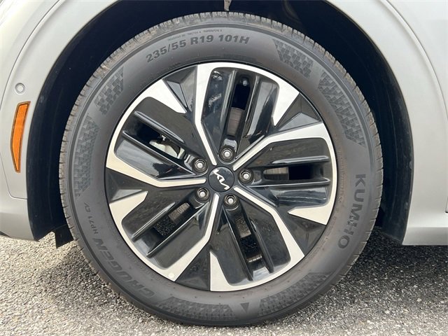 Certified 2024 Kia EV6 GT-Line w/ GT-Line White Seat Package image 10