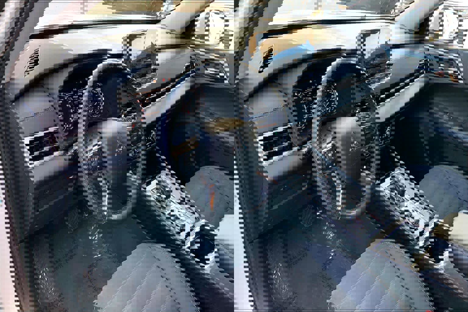 Used 2023 Mitsubishi Outlander SE image 17