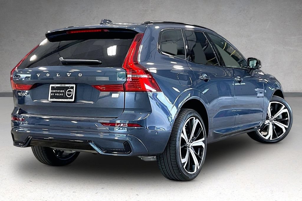 Certified 2024 Volvo XC60 T8 Ultimate w/ Protection Package Premier AWD/4WD image 7