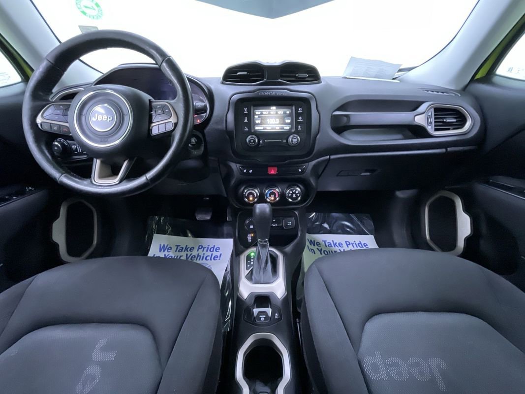 Used 2017 Jeep Renegade Latitude w/ Cold Weather Group AWD/4WD image 19