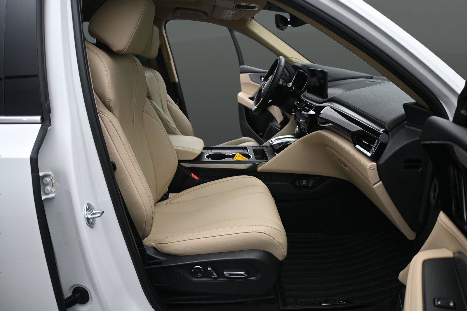 Certified 2025 Acura MDX SH-AWD image 19