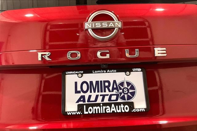 Used 2023 Nissan Rogue S AWD/4WD image 29