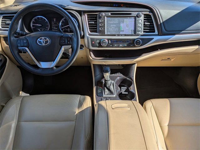 Used 2016 Toyota Highlander XLE image 15
