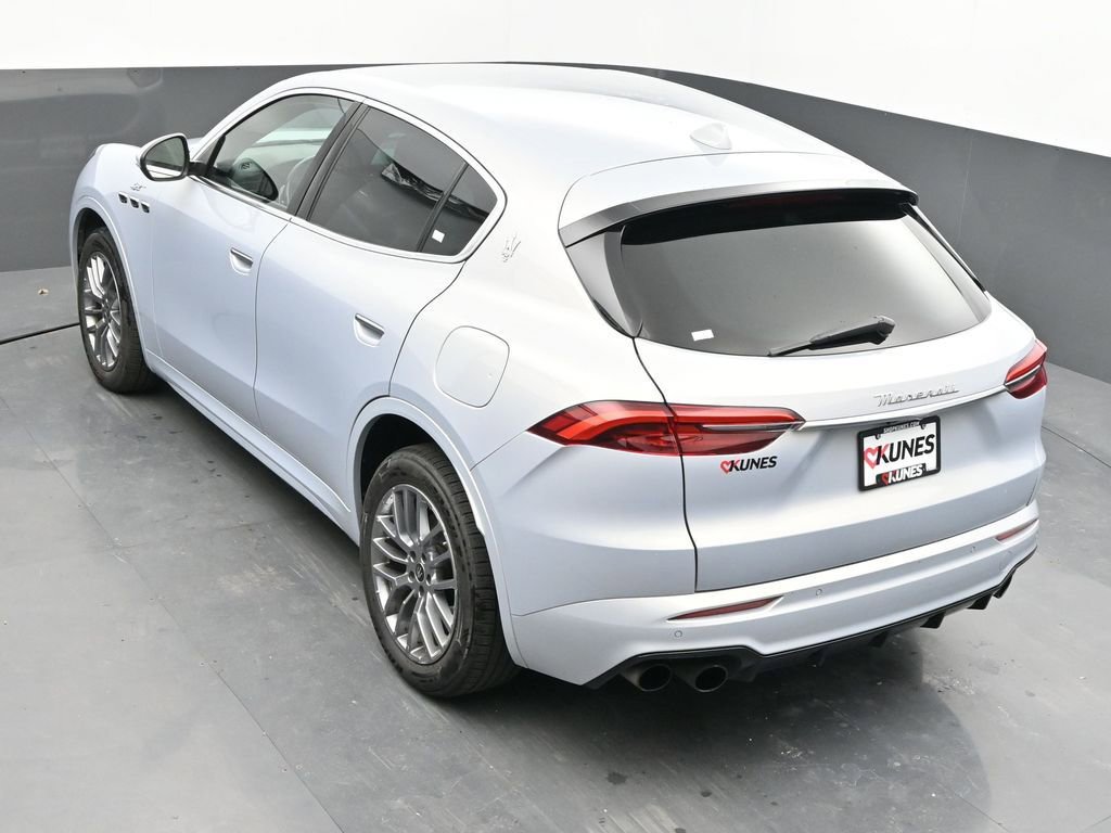 Used 2024 Maserati Grecale GT image 37
