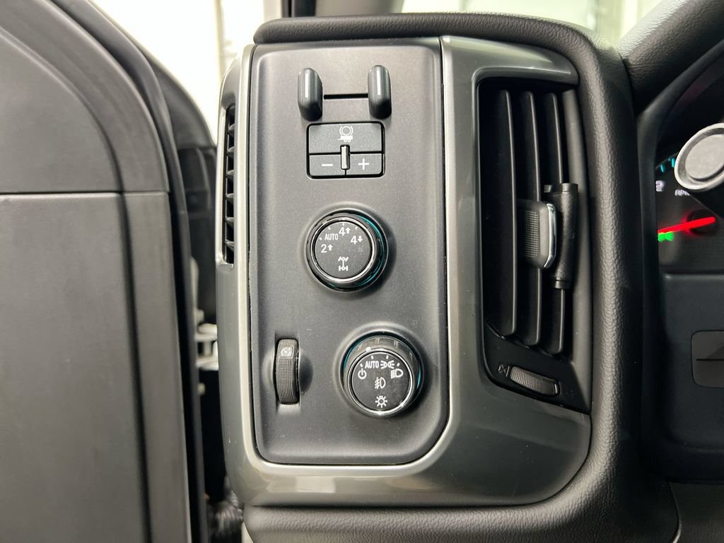 Used 2015 Chevrolet Silverado 1500 LT w/ All Star Edition AWD/4WD image 18