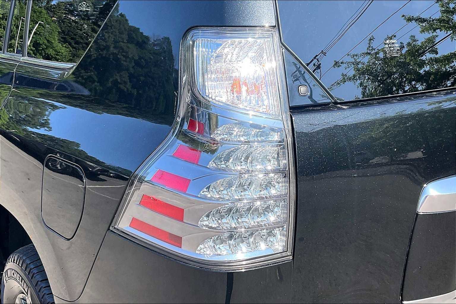 Used 2023 Lexus GX 460 Premium image 34