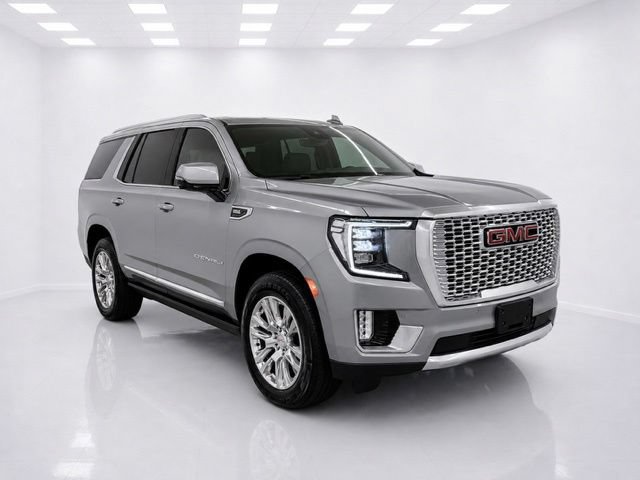 Used 2024 GMC Yukon Denali w/ Advanced Technology Package AWD/4WD image 8