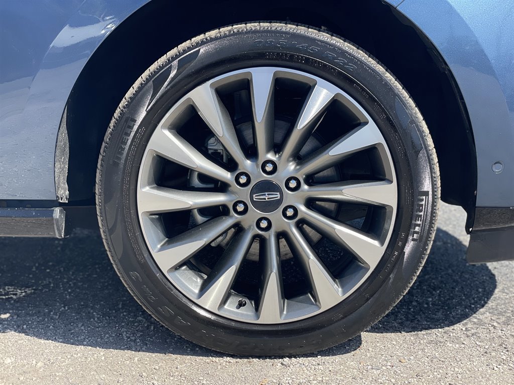 Used 2018 Lincoln Navigator L Select w/ Technology Package RWD image 40