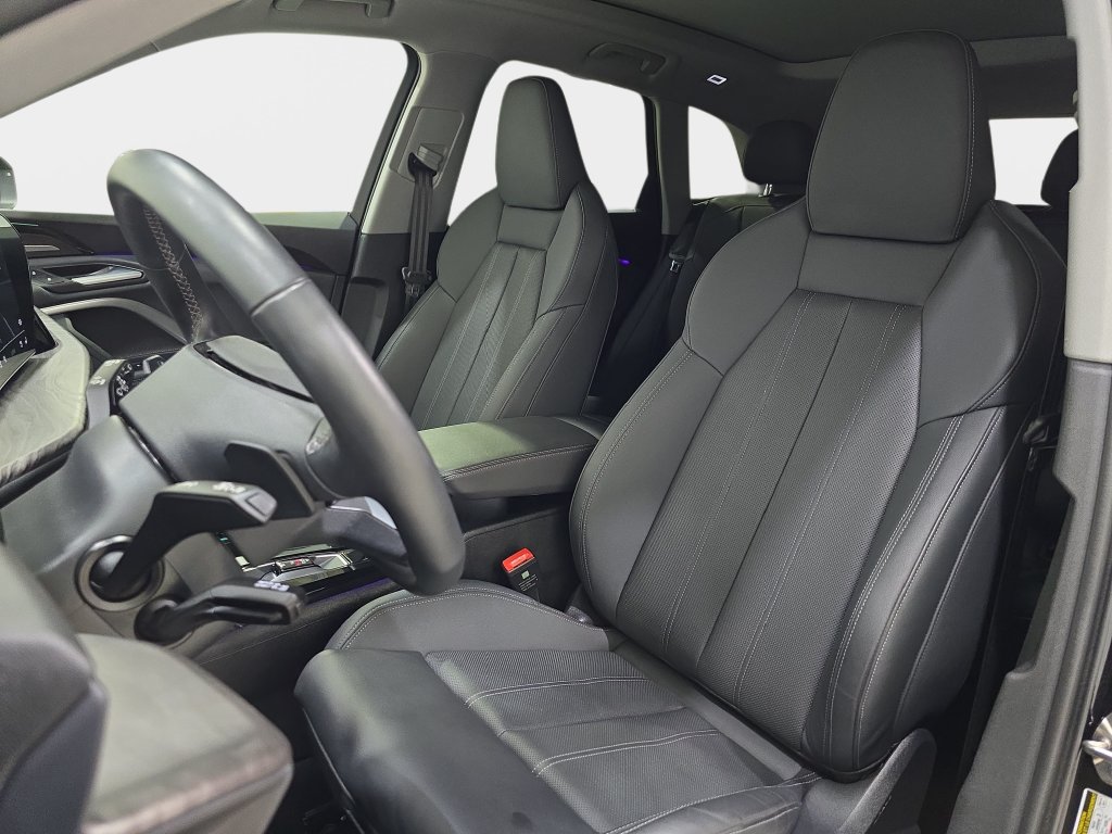Used 2025 Audi Q5 Premium w/ Premium Plus AWD/4WD image 18