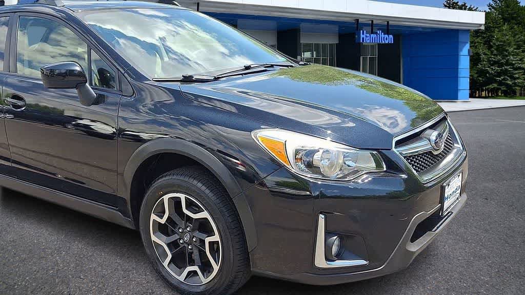 Used 2016 Subaru Crosstrek 2.0i Premium AWD/4WD image 2