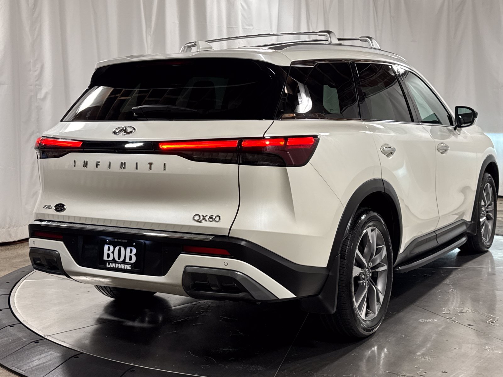 Used 2022 INFINITI QX60 Luxe w/ Performance Audio Package AWD/4WD image 10