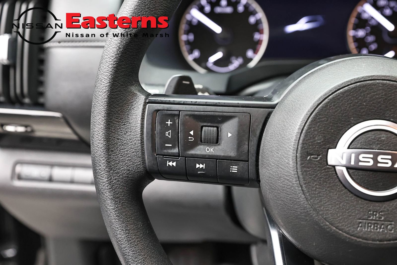 Used 2024 Nissan Pathfinder S AWD/4WD image 15