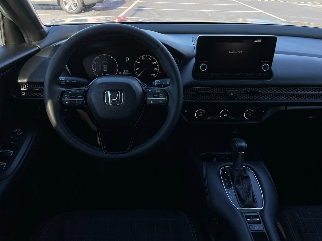 Used 2023 Honda HR-V Sport image 11