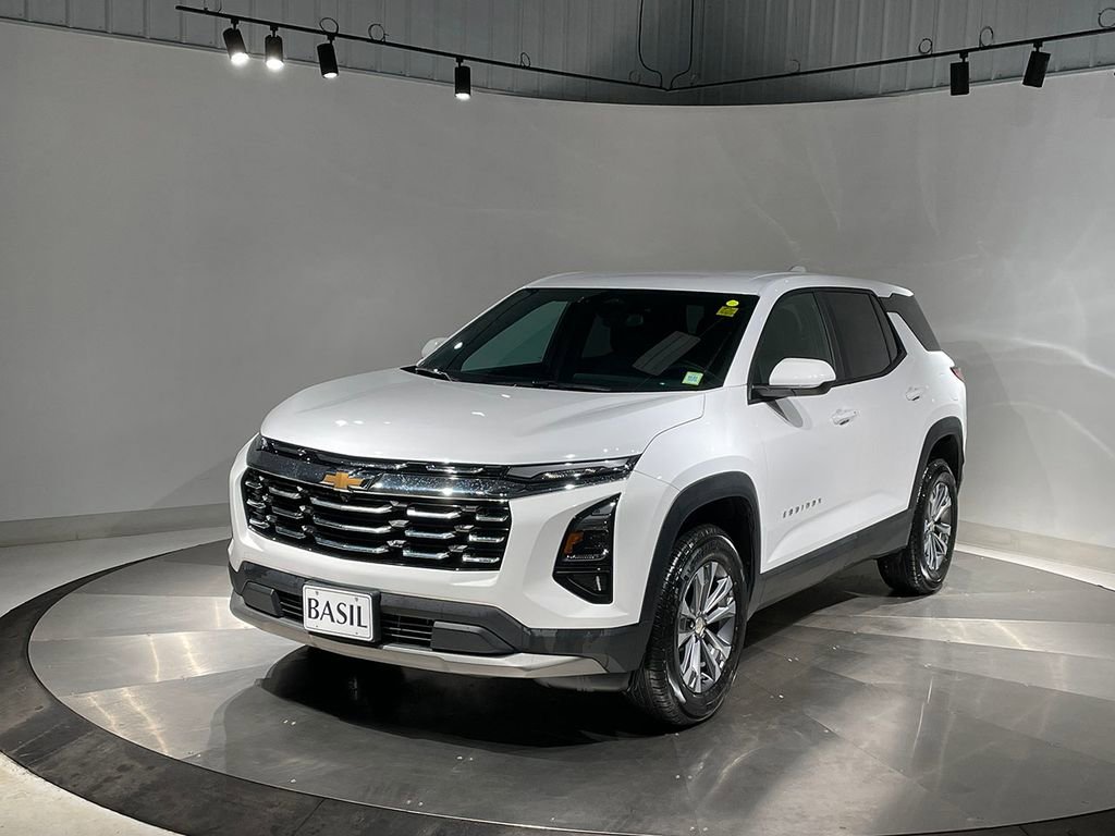 Used 2026 Chevrolet Equinox LT w/ Convenience Package II image 8