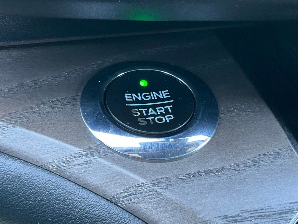 Used 2021 Ford Explorer Platinum w/ Equipment Group 601A image 26