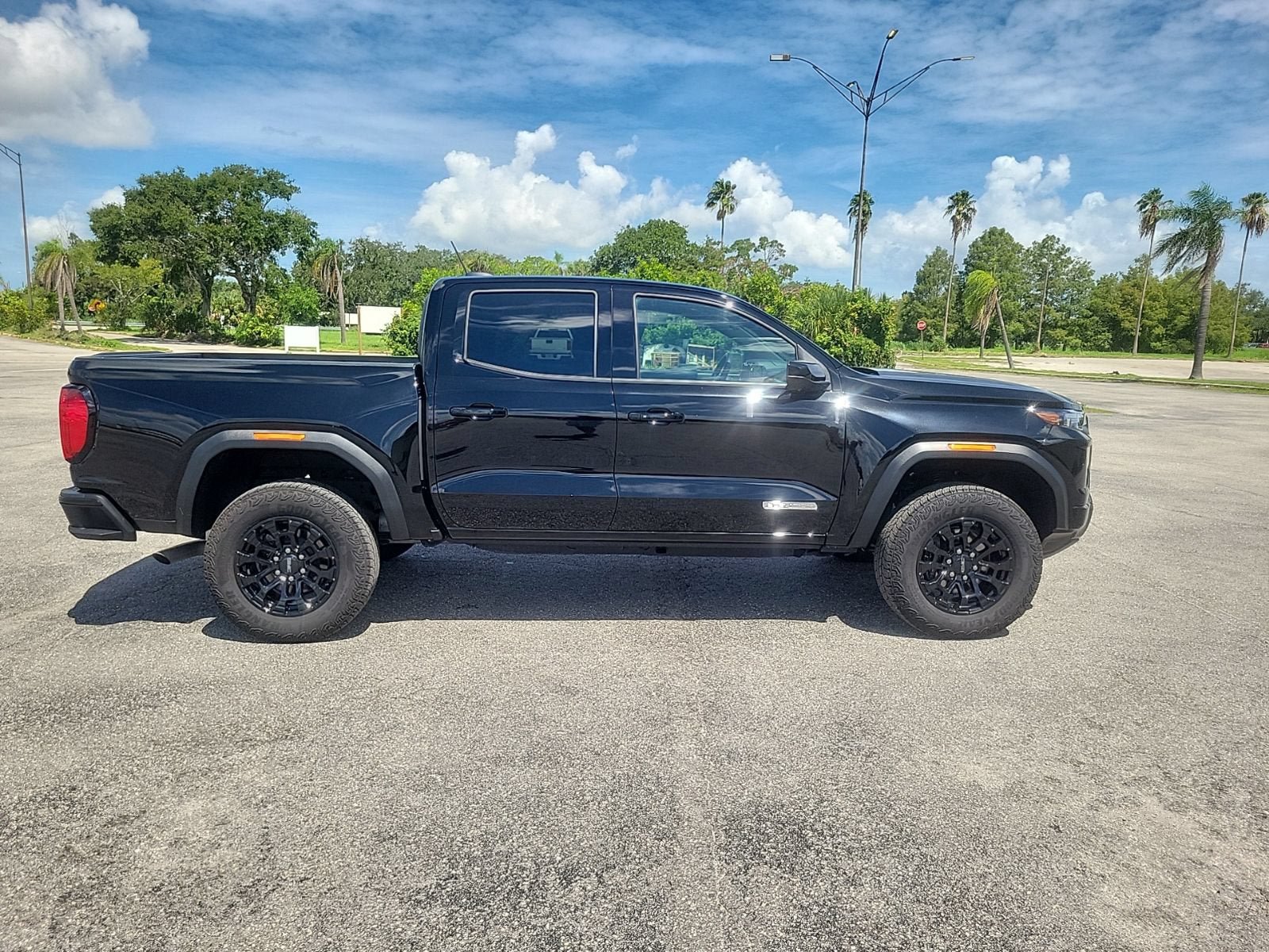 Used 2026 GMC Canyon Elevation w/ Convenience Package RWD image 5