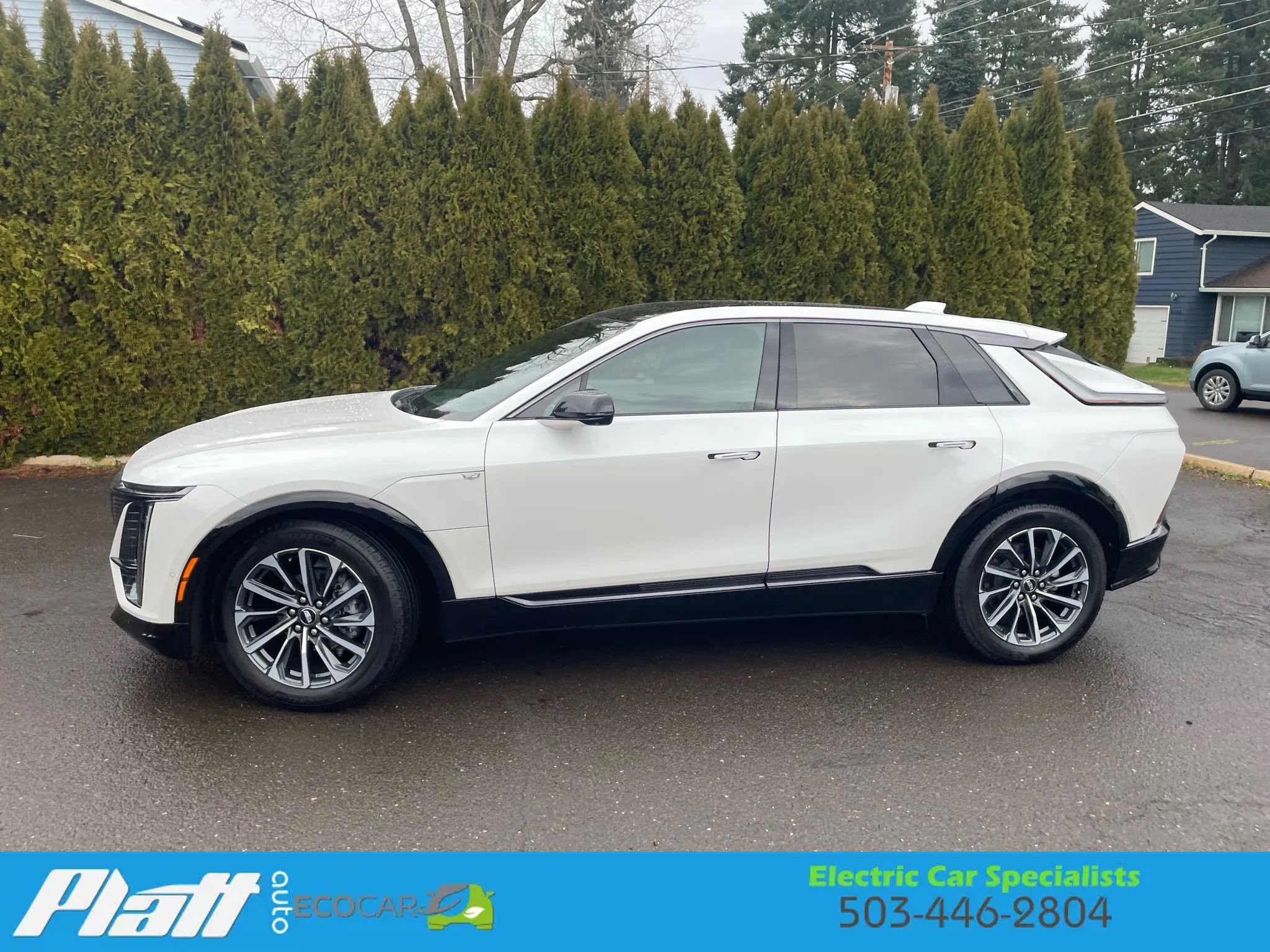 Used 2024 Cadillac Lyriq Sport image 6