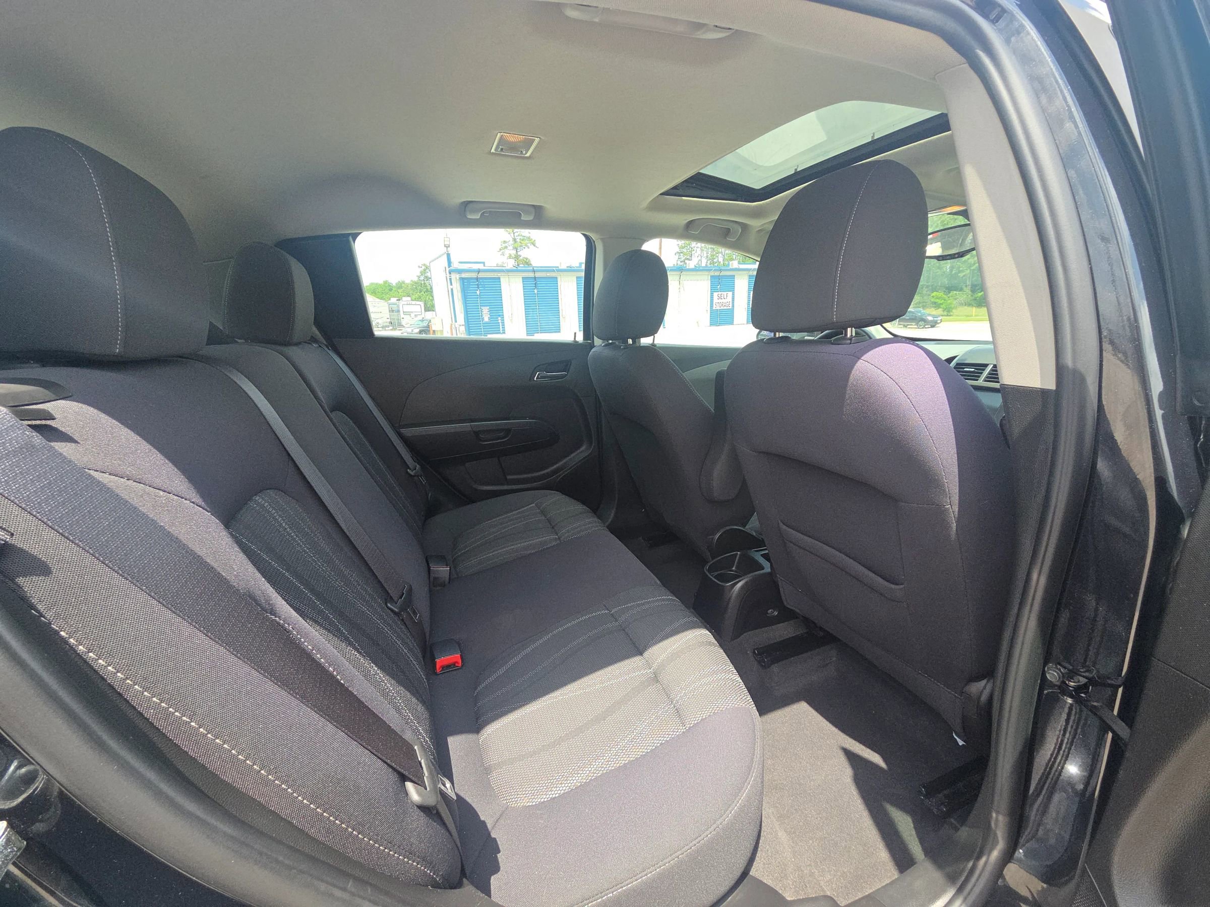 Used 2015 Chevrolet Sonic LT w/ Fun and Sun Package FWD image 20