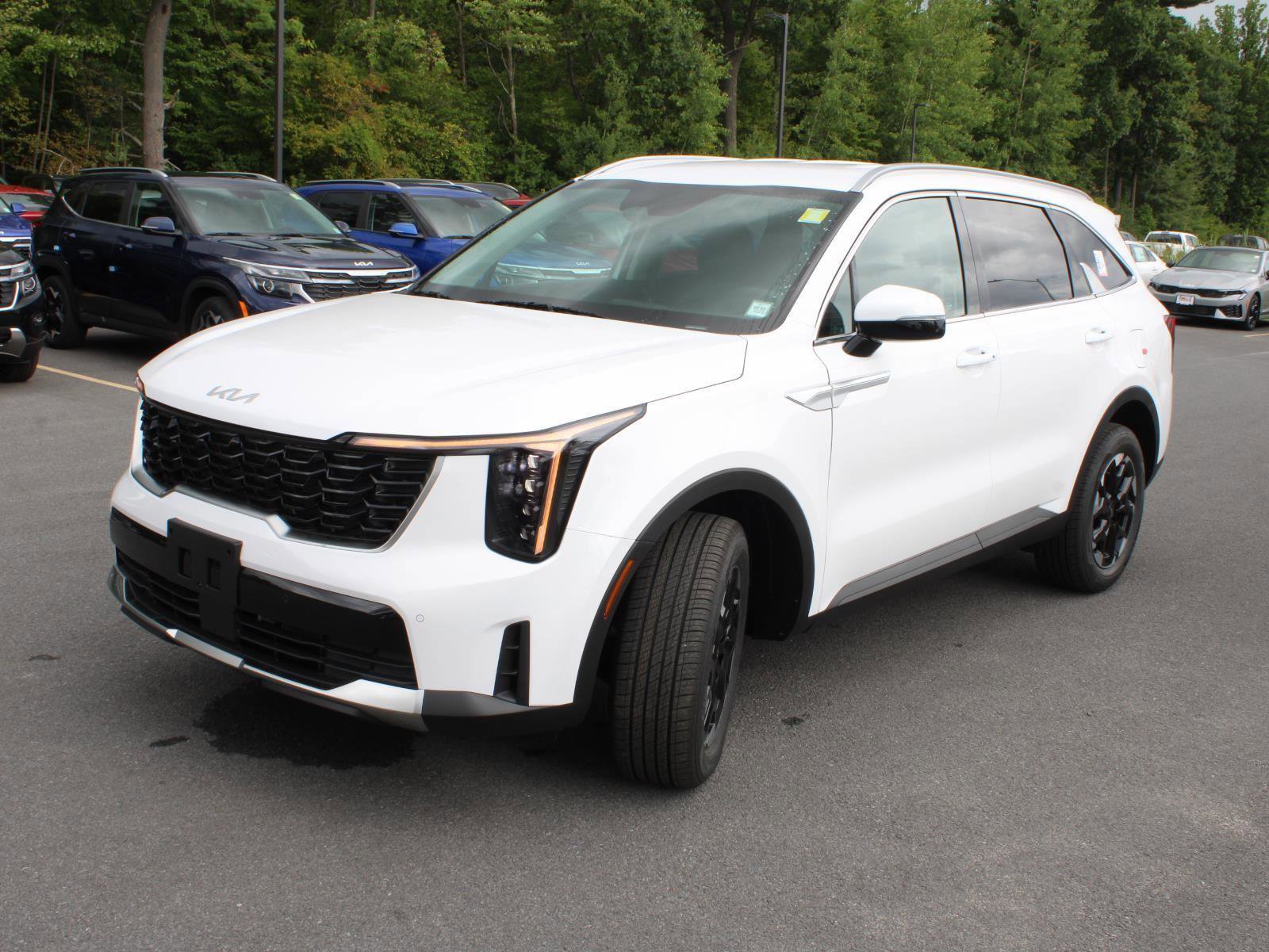 New 2026 Kia Sorento S image 5