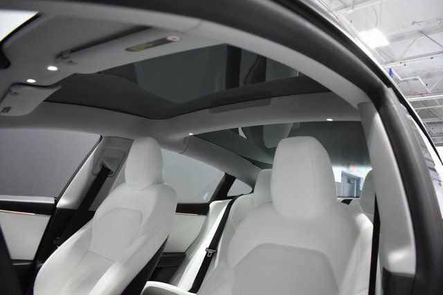 Used 2025 Tesla Model 3 Long Range image 17