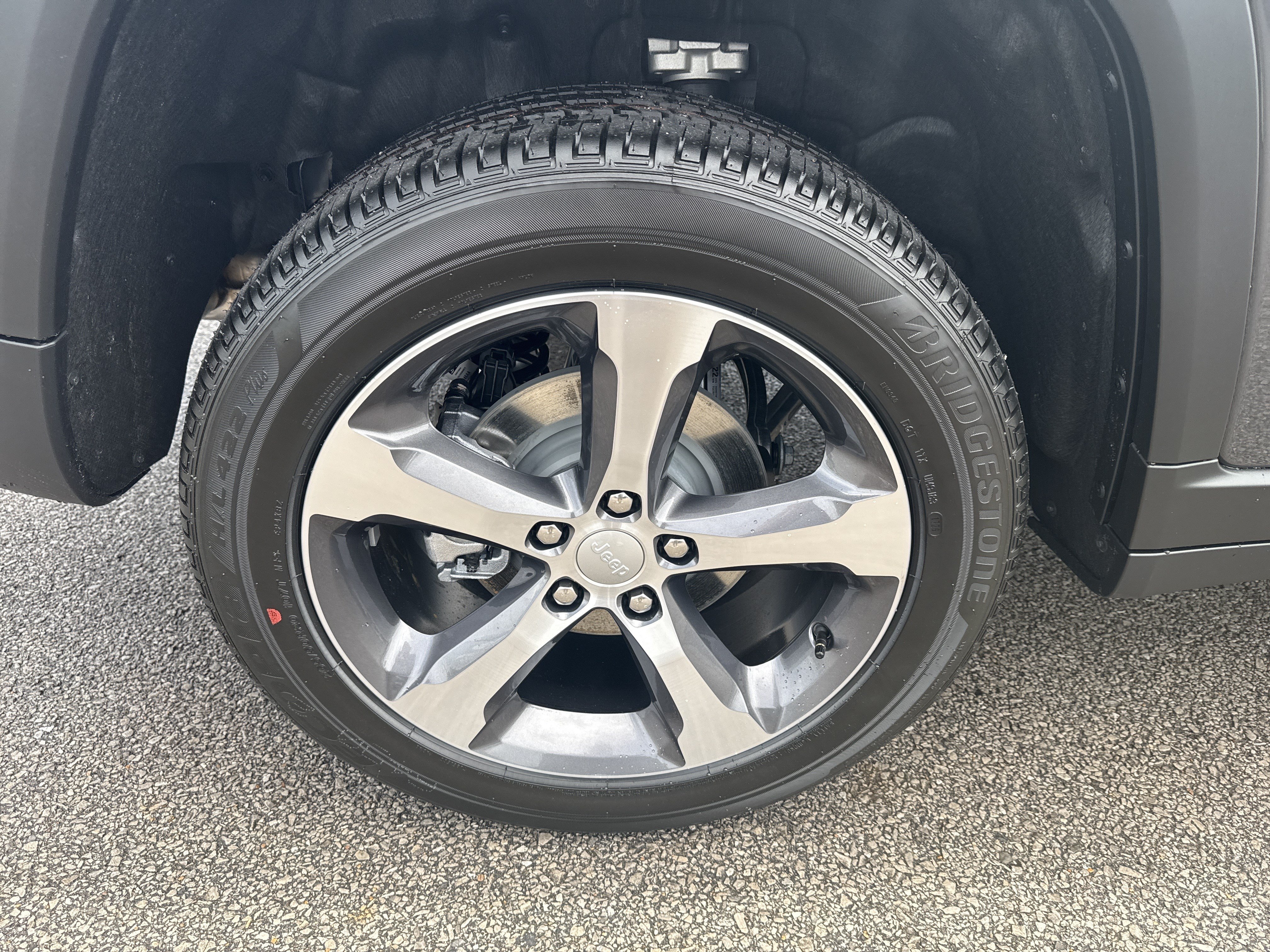 New 2026 Jeep Grand Cherokee Limited RWD image 18